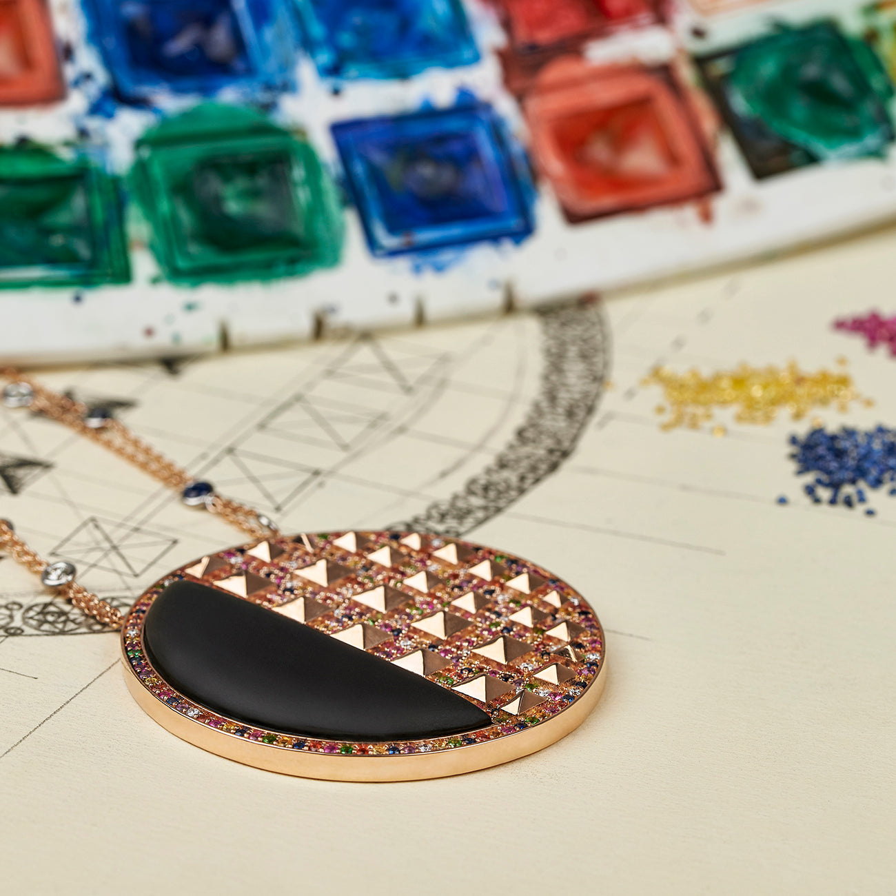Neutra Cairo Maxi Medallion Diversity Edition - Black Onyx