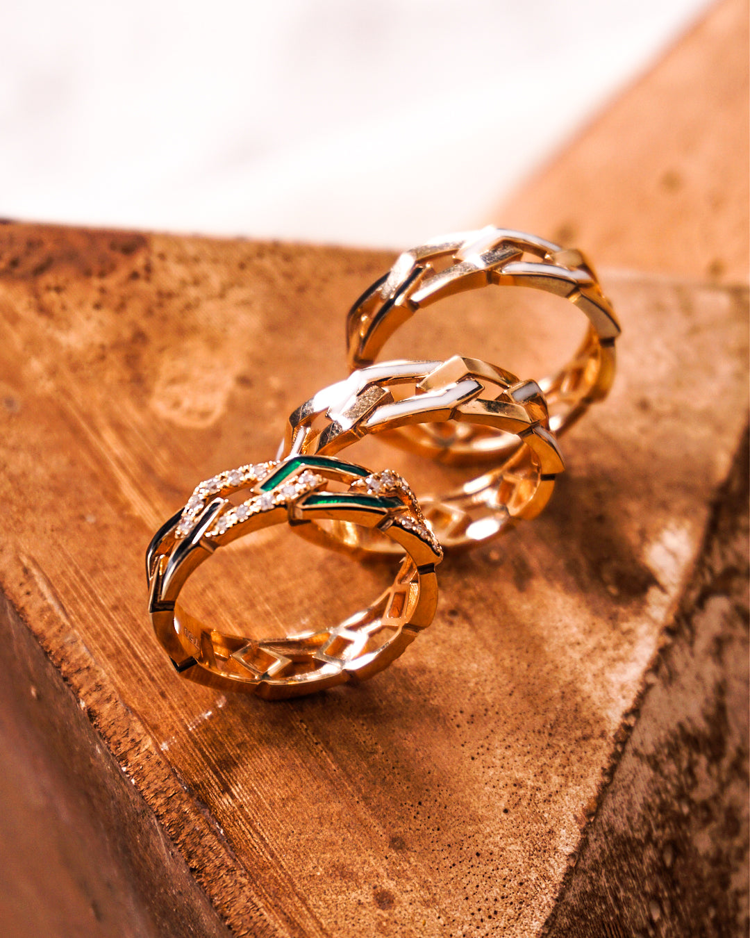 Fizzy Rebel Ring With Diamond - Green Mother of Pearl Enamel