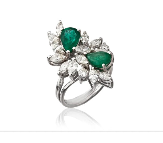 Blossom II Ring with Emerald