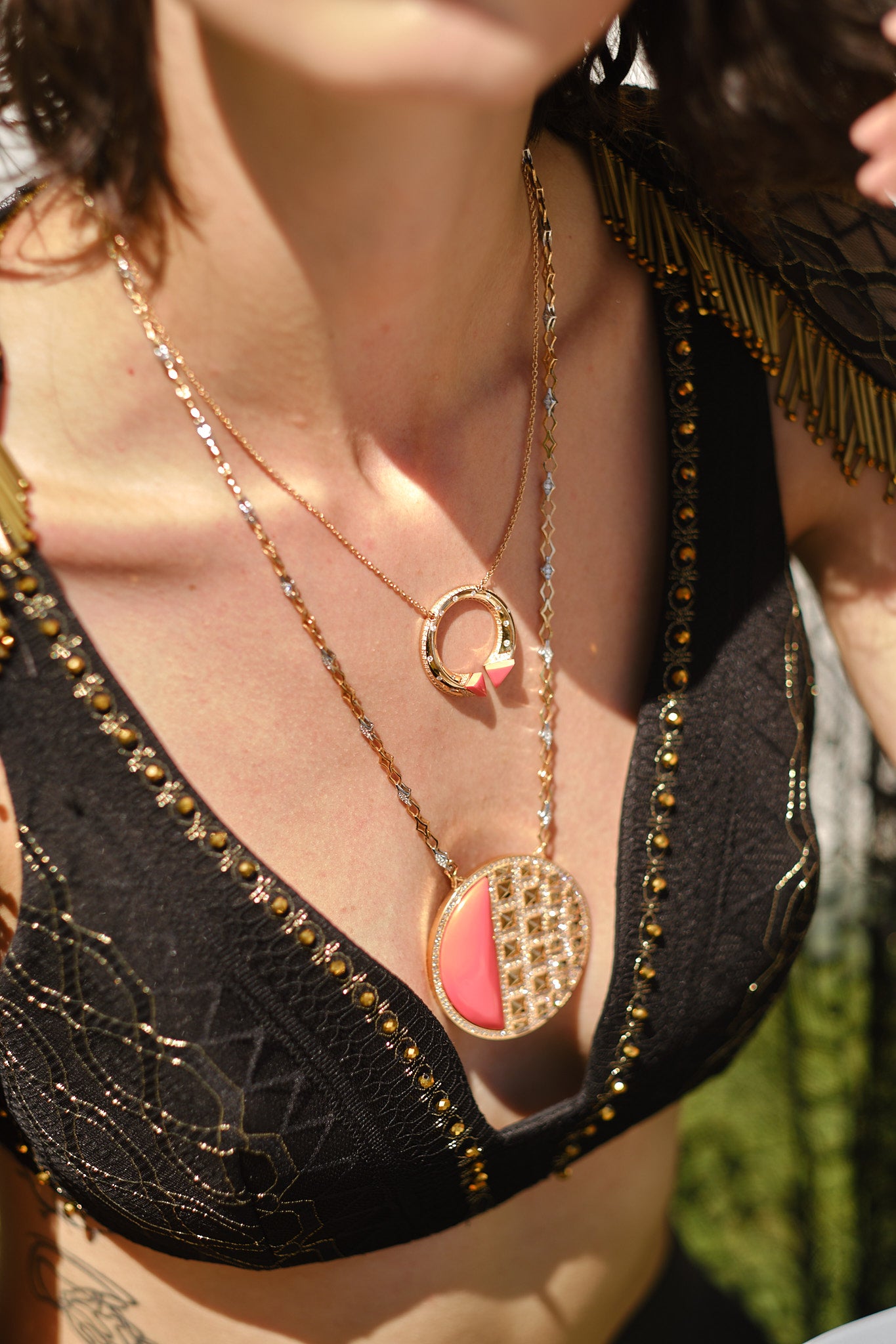 Neutra Balance Pendant - Coral
