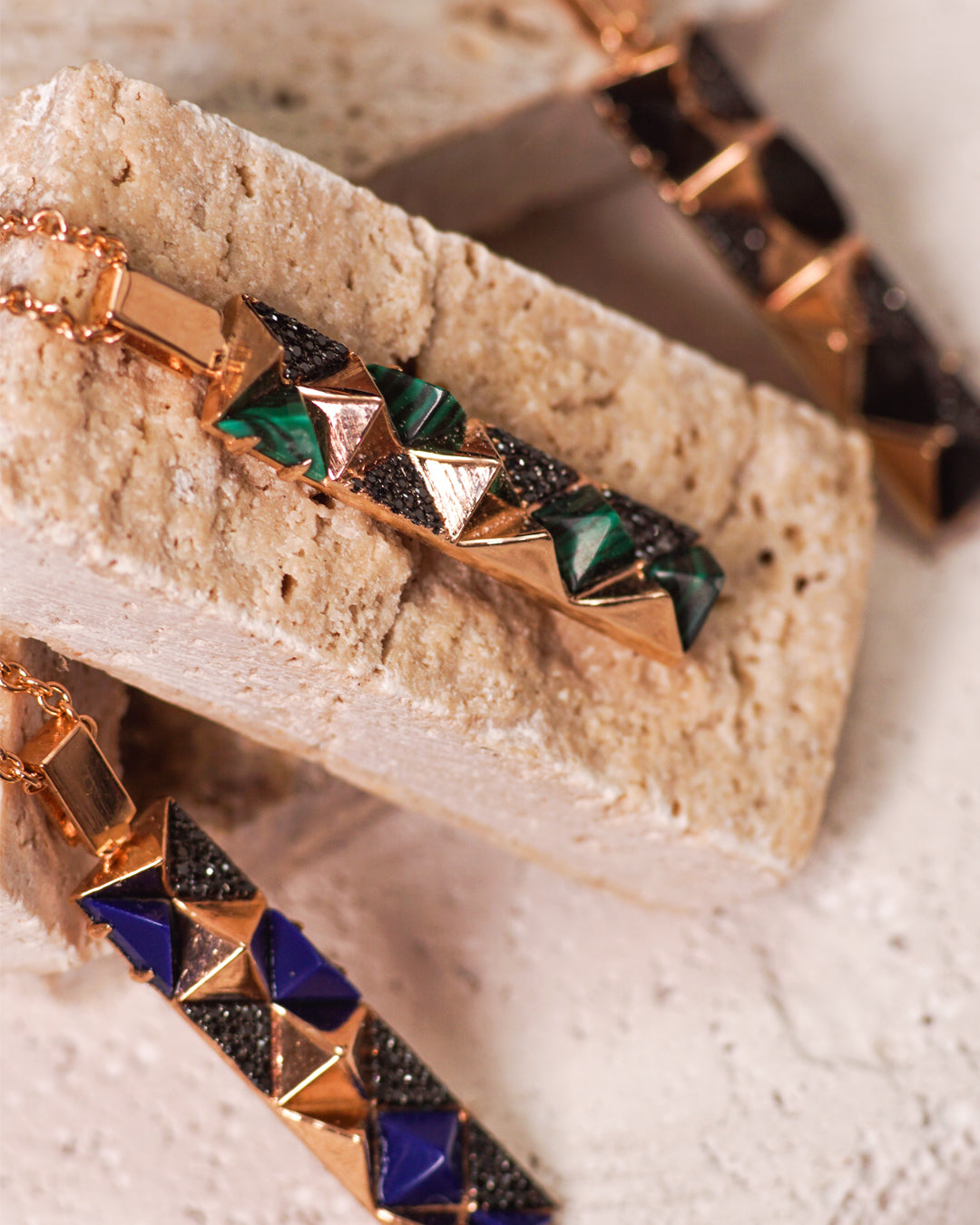 Black Editions Bar Pendant - Lapis Lazuli