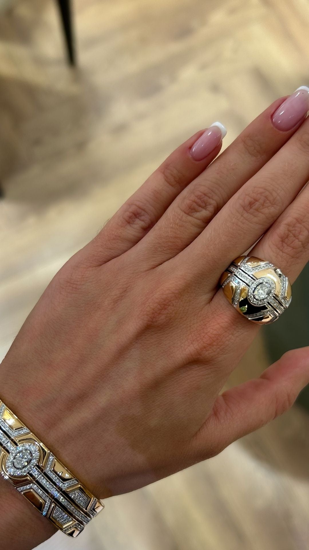 Limited Editon Shield Maxi Ring