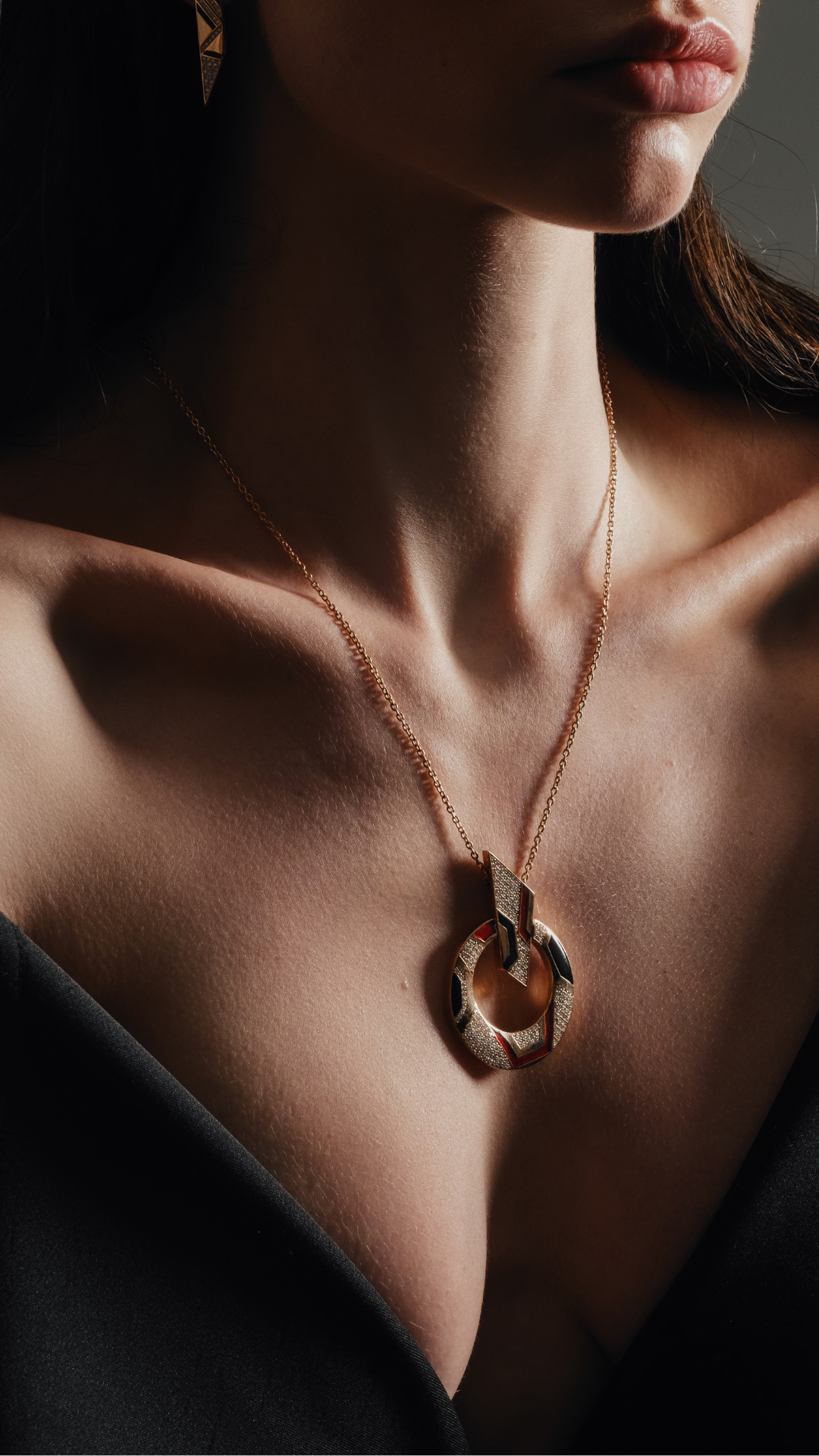 Epoca Gaia Medallion
