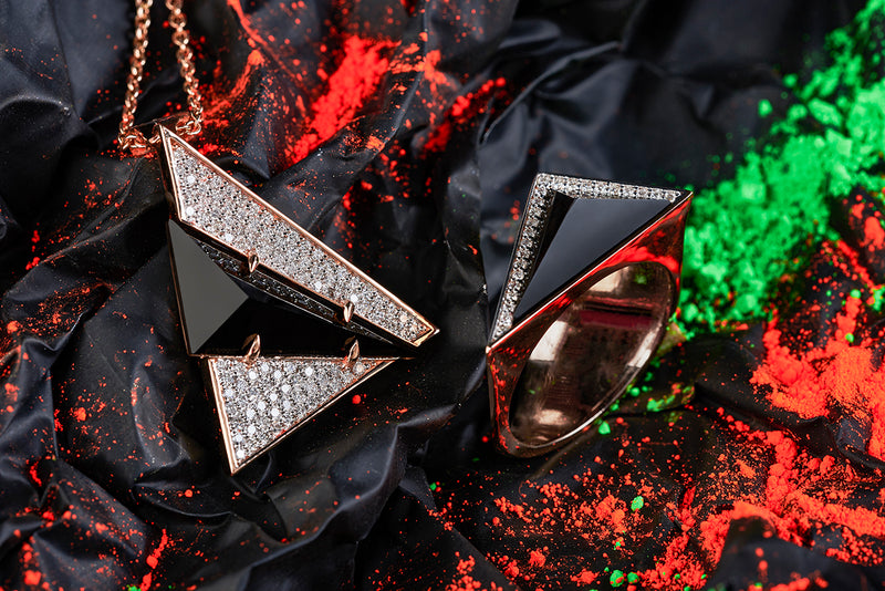 Neutra Aztec Medallion - Black